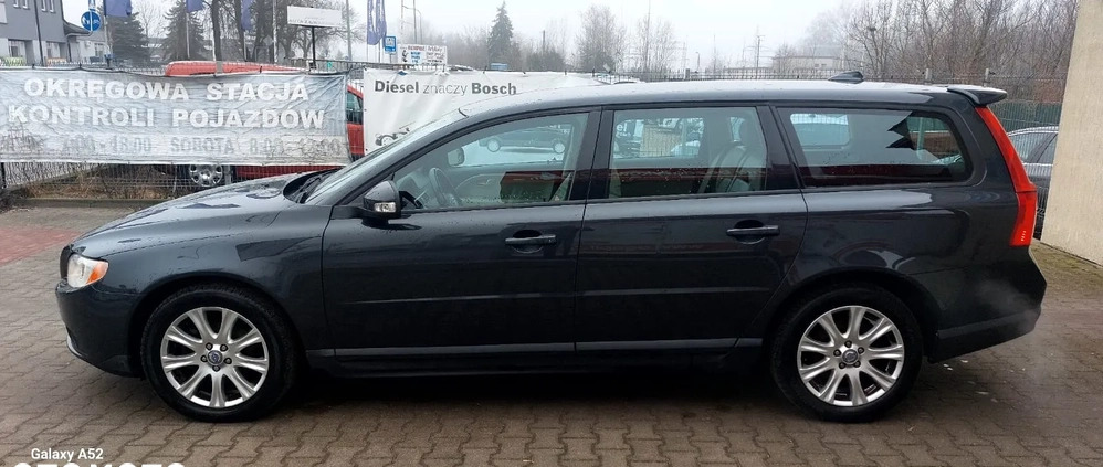Volvo V70 cena 22900 przebieg: 235800, rok produkcji 2008 z Płońsk małe 436